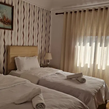 Oda ve Kahvaltı Korani Tiran