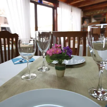 Korani Couette-café Tirana
