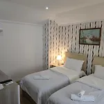 Korani Oda ve Kahvaltı Tiran